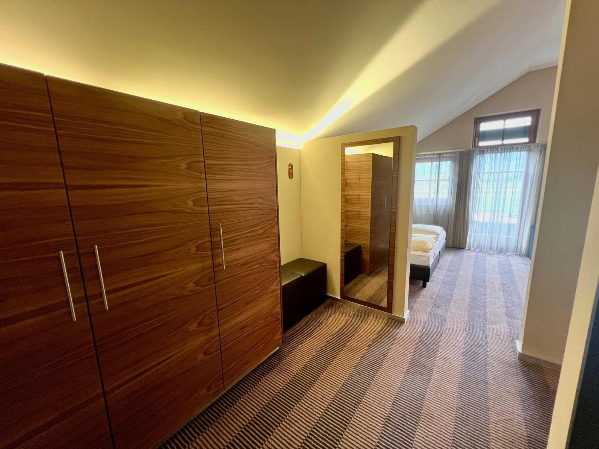 Hotel Gasthof Kroenele 루스테나우 외부 사진