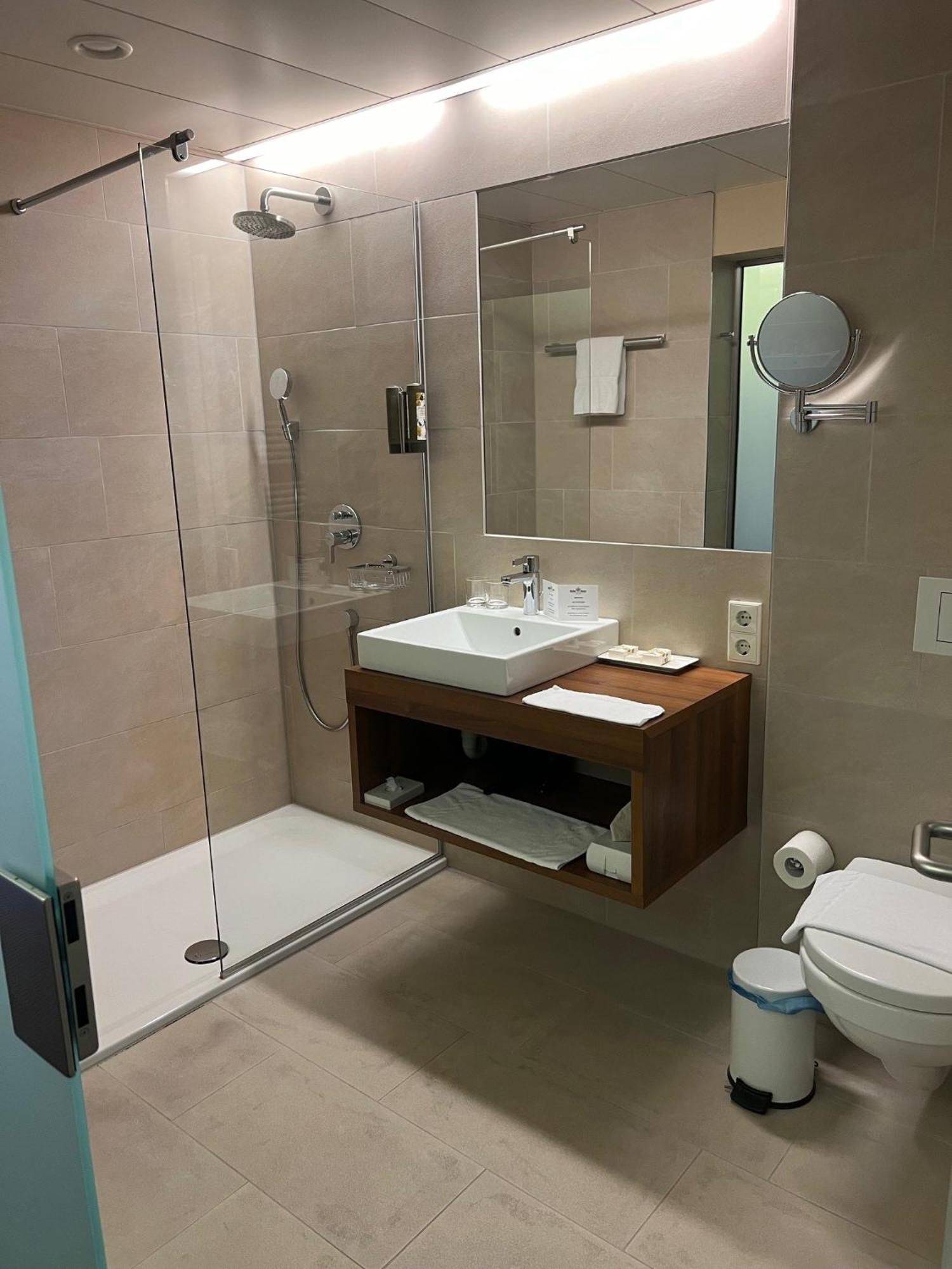 Hotel Gasthof Kroenele 루스테나우 외부 사진