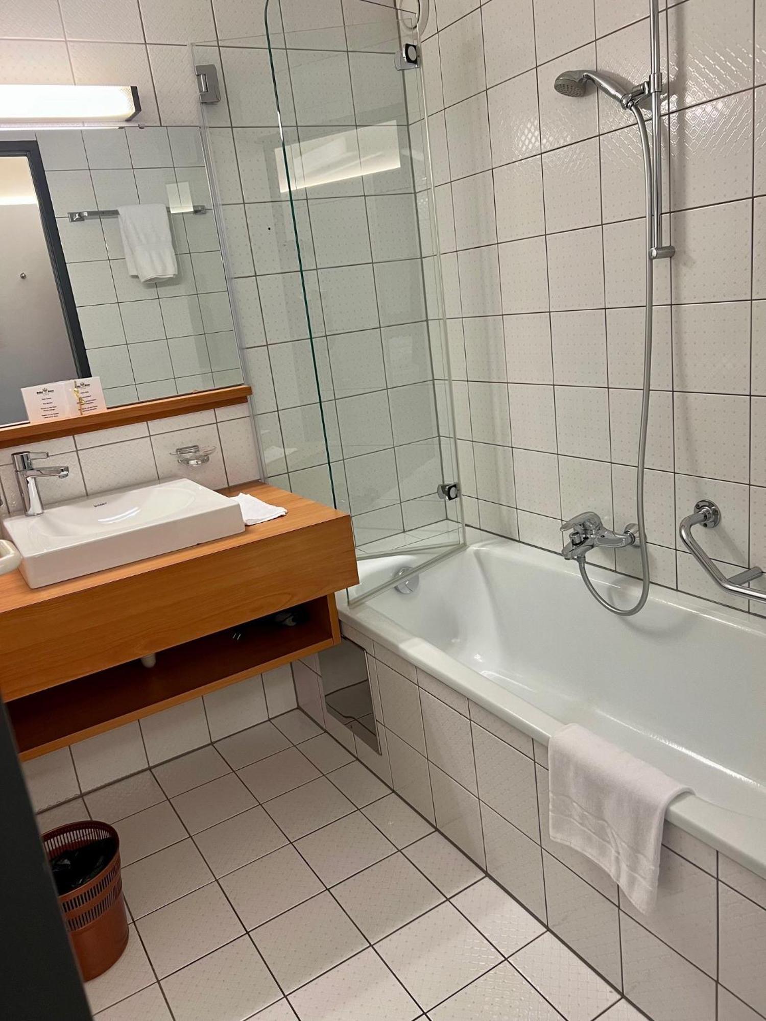 Hotel Gasthof Kroenele 루스테나우 외부 사진